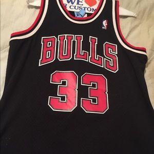 Mitchell and Ness throwback jersey